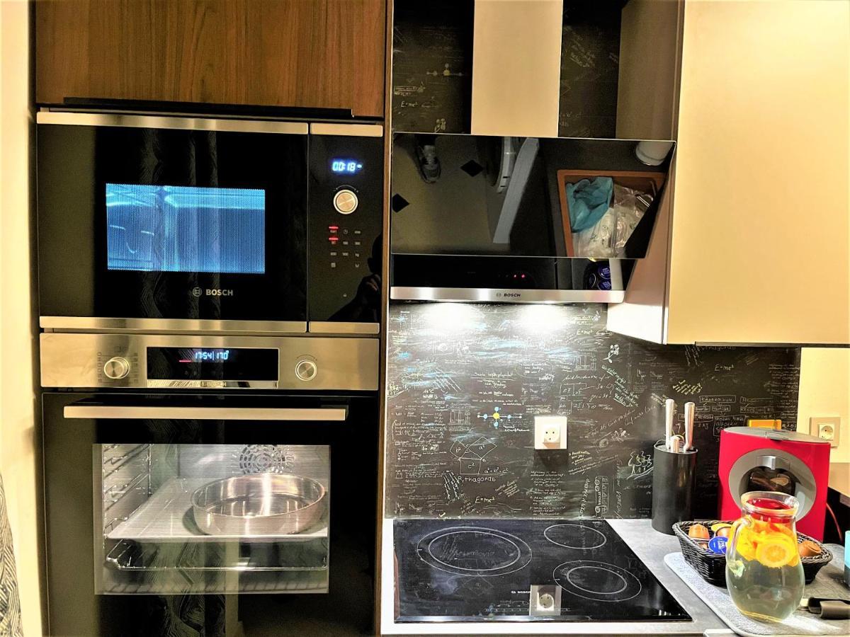 Botabara 312 Self Catering Beach Apartment Pomorie Bagian luar foto
