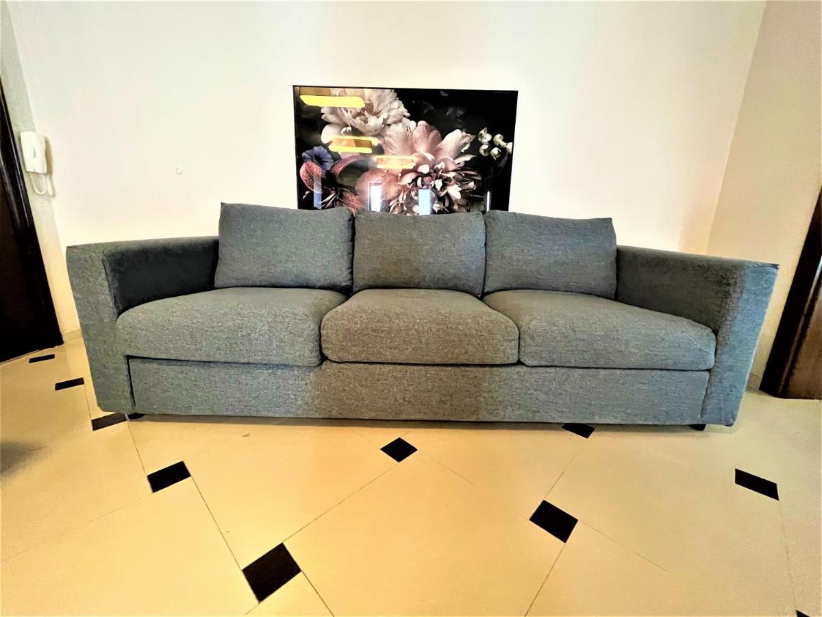 Botabara 312 Self Catering Beach Apartment Pomorie Bagian luar foto