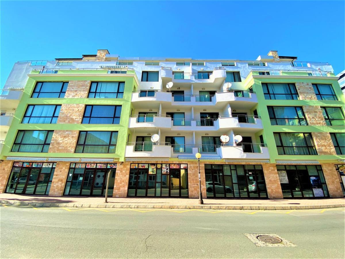Botabara 312 Self Catering Beach Apartment Pomorie Bagian luar foto