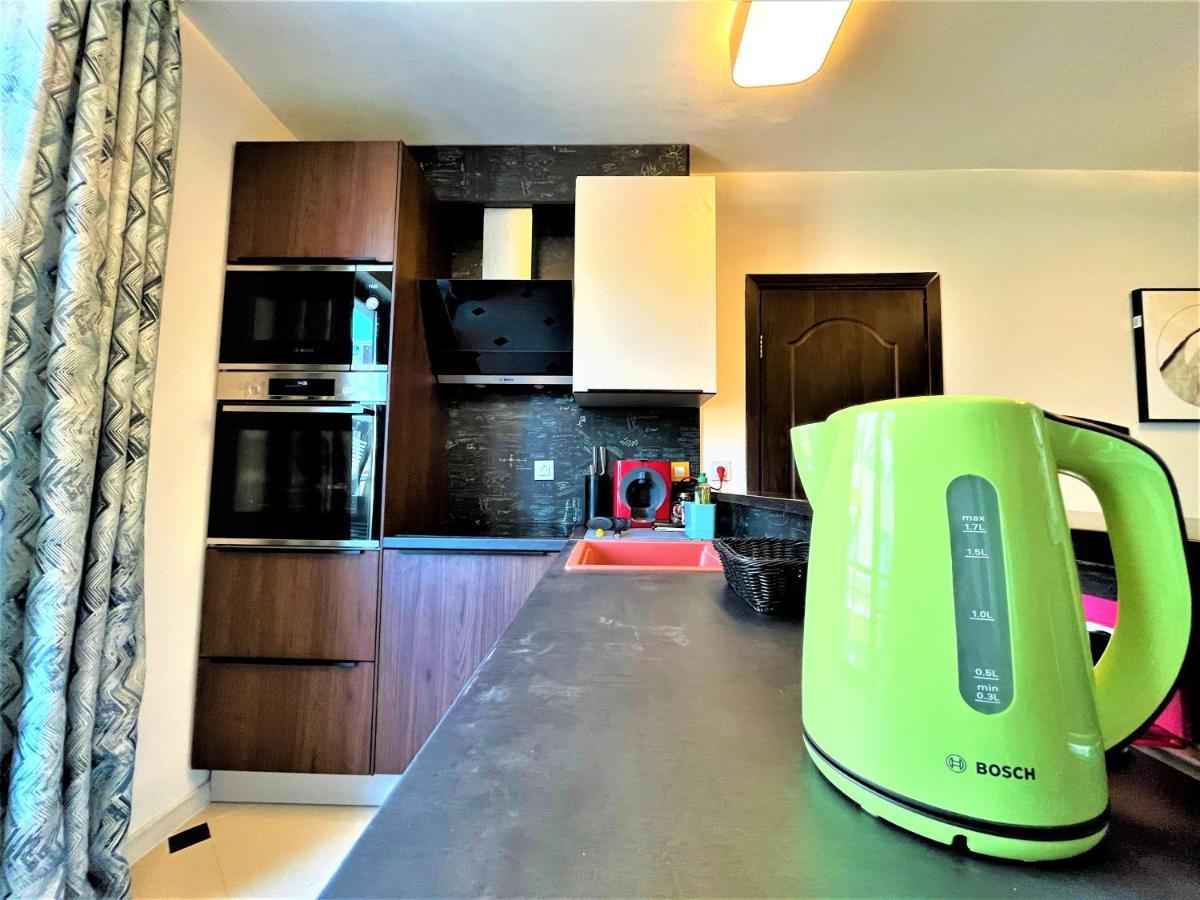 Botabara 312 Self Catering Beach Apartment Pomorie Bagian luar foto